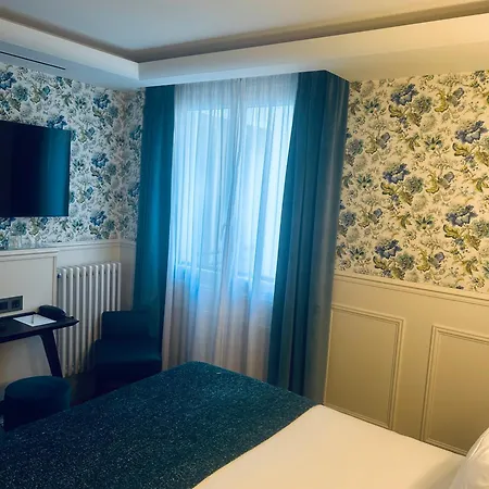 Cambon Hotel