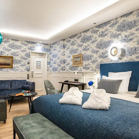 Hotel Cambon 4*