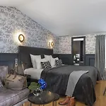 Cambon Hotel 4*