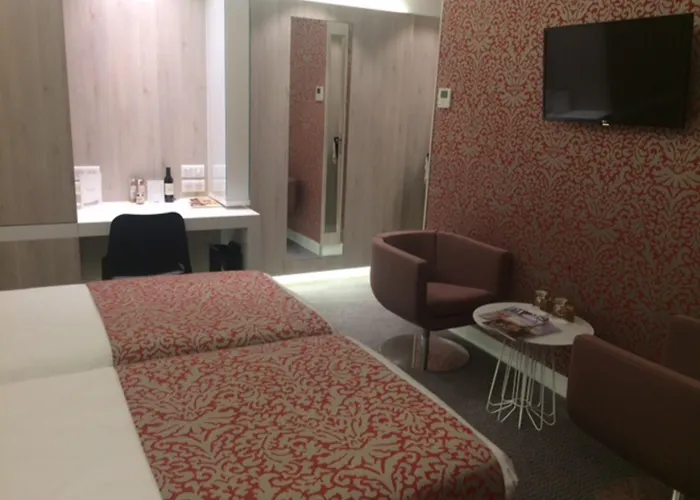 コンボン ホテル パリ