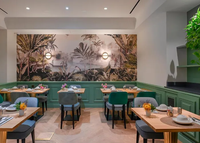 コンボン 4* パリ